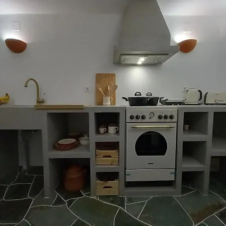 公寓 Madilida Sifnos *