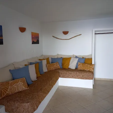 公寓 Madilida Sifnos *